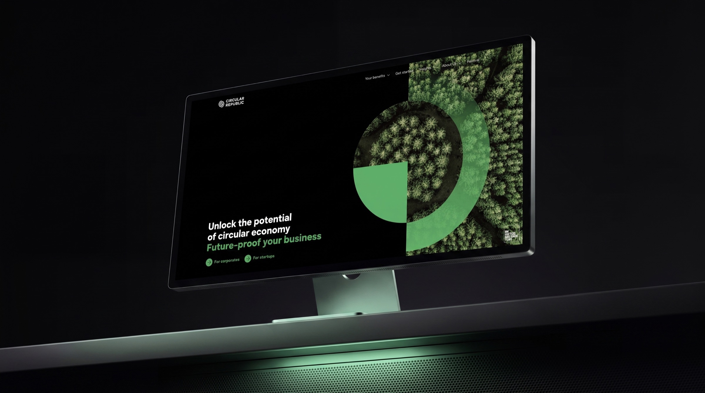 Website von Circular Republic auf einem Monitor